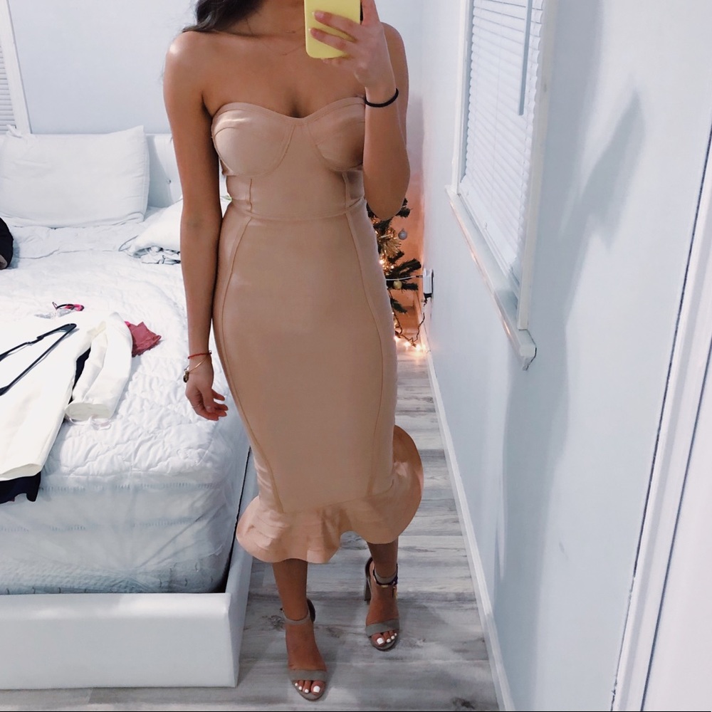 Gold bodycon strapless dress